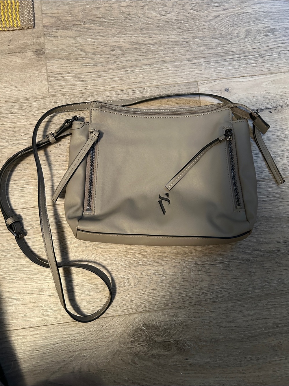 Simply Vera Vera Wang Taupe Shoulder Crossbody Bag